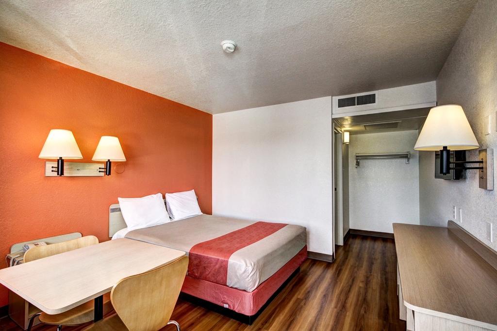 Motel 6 Wells Exterior foto