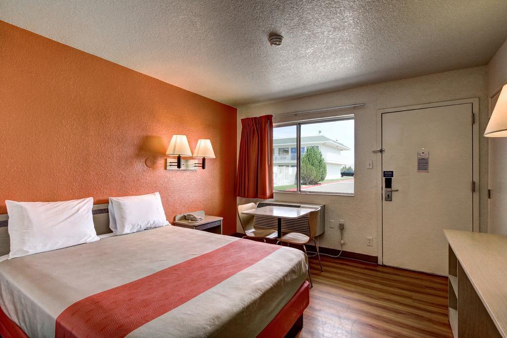 Motel 6 Wells Exterior foto
