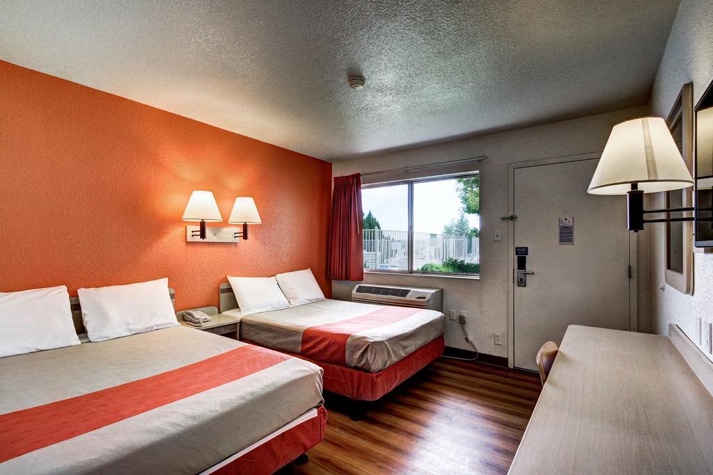 Motel 6 Wells Exterior foto